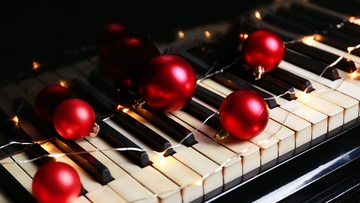 Собор и свечи. Рок-хиты и новогодние мелодии на рояле