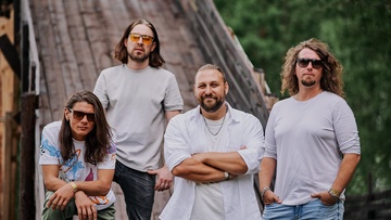 Павел Пиковский и Хьюго