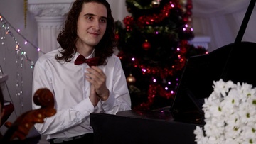 Максим Чекмарёв. В зеркале уходящего года