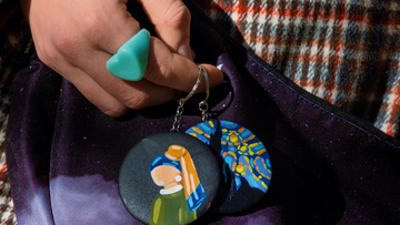 Живопись на миниатюрном холсте