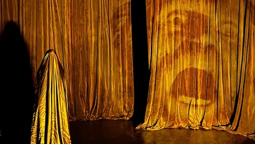 Гипнотеатр Бранко Душича