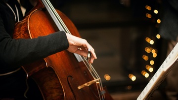 Fumo Rosso. Рок-хиты на виолончелях при свечах