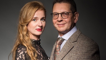 Пока часы 12 бьют