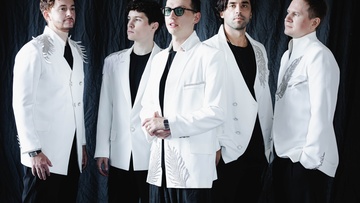 Группа «Пятеро»