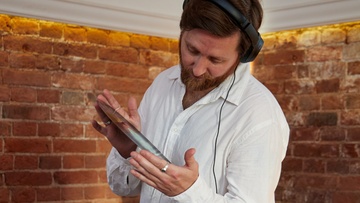 True Vinyl Party: виниловая вечеринка-маскарад