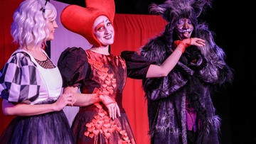 Алиса в Стране чудес