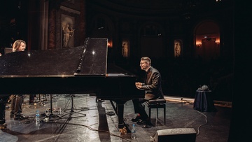 Андреа Бочелли. Tribute при свечах