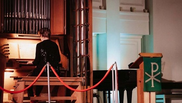 Саундтрек-шоу в Соборе. Интерстеллар, Пираты карибского моря, Гладиатор, Парфюмер