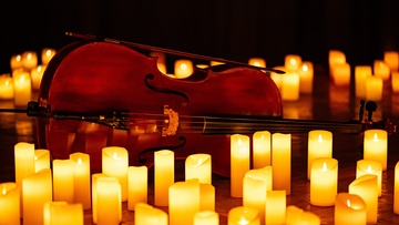 Музыка киношедевров в сиянии тысячи свечей