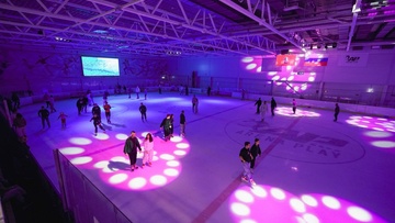 Ночной каток Arena Play