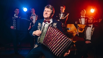 Веселимся мы, играем и нисколько не скучаем!