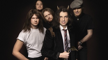 Easy Dizzy. AC/DC Show