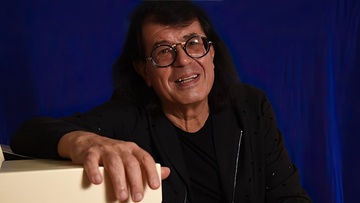 Игорь Корнелюк