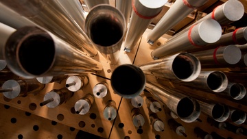 В джазе только девушки