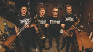 Включай микрофон!