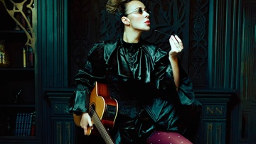 Люся Светлова