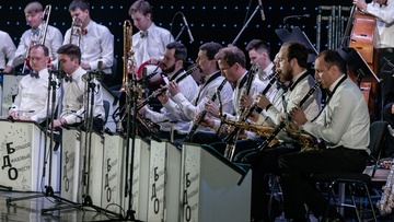 Большой джазовый оркестр. Караван. Джингл Беллс. Щелкунчик