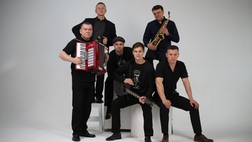 Александр Добронравов и группа «Лесоповал»