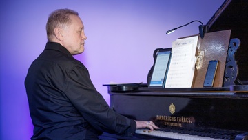 Мировые кинохиты на рояле в стиле джаз. Концерт новогодних миниатюр