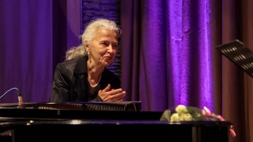 Дюймовочка