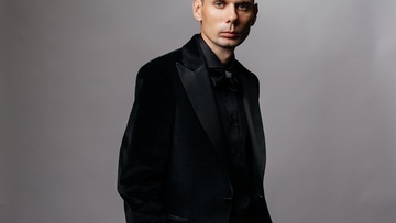 Максим Апрель