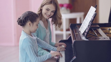 Семейные узы и... музы