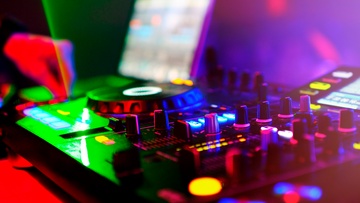 Super Premium DJ & Friends