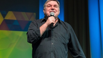 Михаил Шелег