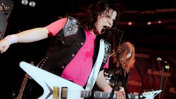 Для сильных мужчин: Онанн, Аксиома, Victoria's Cigarette