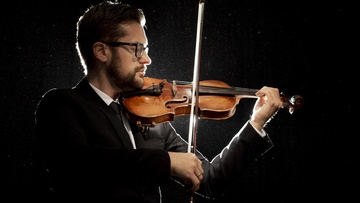 Илья Делизонас