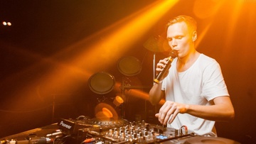 Ladies Ball: ночь девчонок