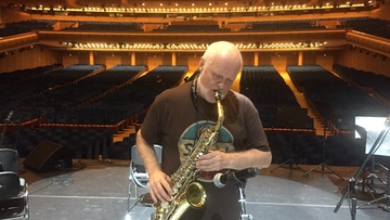 День рожденья легенды русского рока Олега Адольфовича Сакмарова