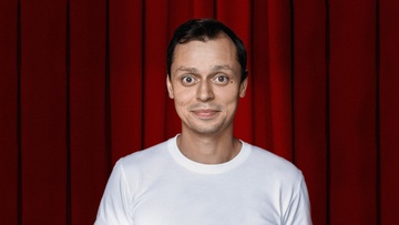 Виктор Комаров