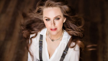 Алёна Биккулова. День рождения в кругу друзей