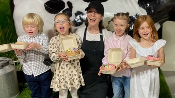 Бенто-торт из мороженого с сюрпризом