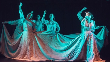 Не любо — не слушай