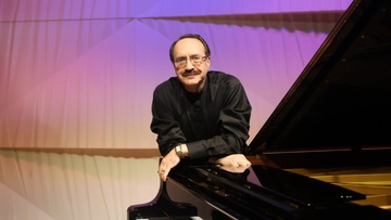 Даниил Крамер