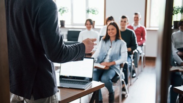 Нейросети как кисть нового времени в искусстве и архитектуре