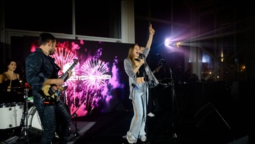 Вечер хитов Dua Lipa