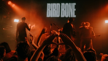 Bird Bone и holdkjeft