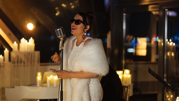 Магия свечей. Paris, Paris... Французский шансон на крыше