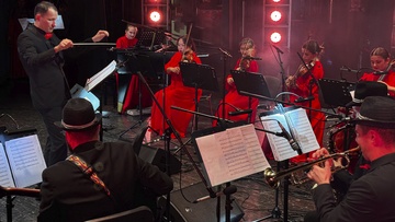 Концерт советской песни с участием оркестра «Вива»