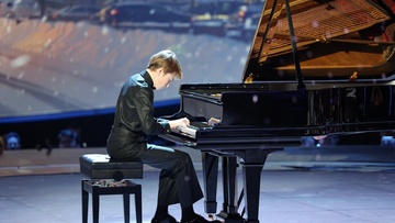 Играют пианисты Дени Кохановский, Кирилл Роговой и Эмир Закария