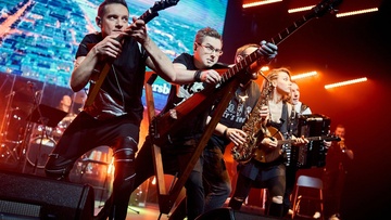 Новогодняя дискотека с Bis-Quit Band: Хиты 80-х, 90-х, 2000-х