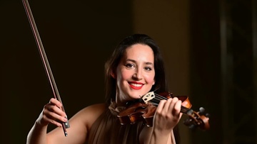 Лена Семёнова