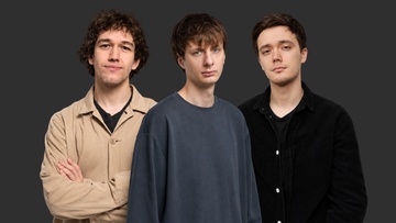 Тёмные лошадки