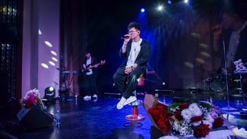 Алекс Лим