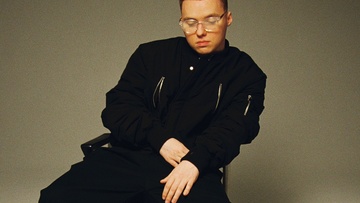 By Индия