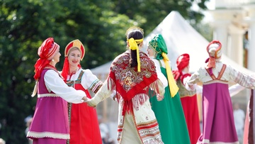 Модные показы в усадьбе