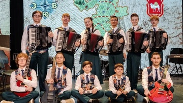 Музыкальные открытки к юбилейному сезону